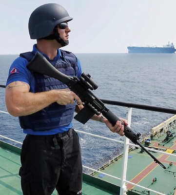 緊迫する中東 エネルギー供給の行方 中 武装警備員起用も検討 国際船員労使 危険海域を指定